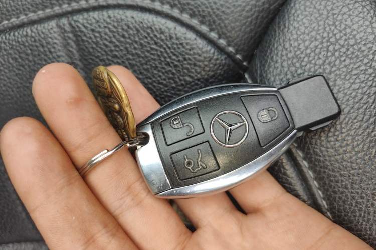 Used Mercedes-Benz GLE 2017 GLE 320 4MATIC Luxury Model Interior 1