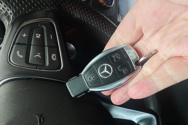 Used Mercedes-Benz GLE 2017 GLE 320 4MATIC Dynamic Model Interior 1