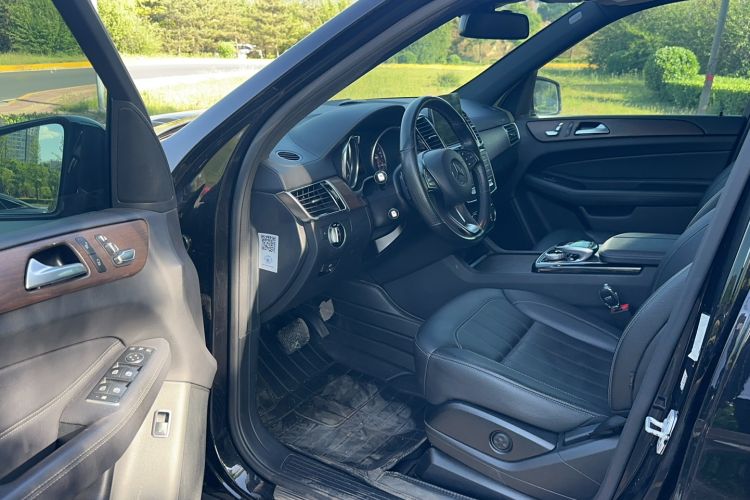 Used Mercedes-Benz GLE 2017 GLE 400 4MATIC Interior 1
