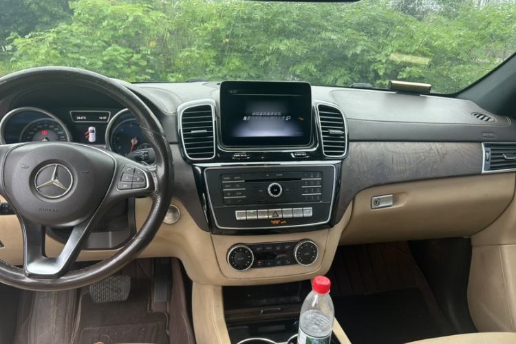 Used Mercedes-Benz GLE 2017 GLE 320 4MATIC Dynamic Model Interior 1
