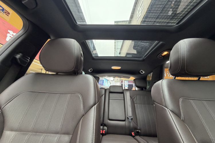 Used Mercedes-Benz GLE 2017 GLE 320 4MATIC Dynamic Model Interior 3