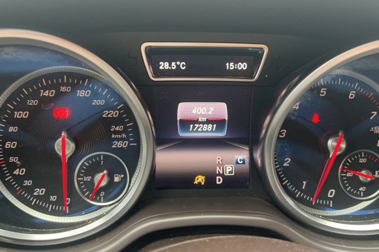 Used Mercedes-Benz GLE 2017 GLE 320 4MATIC Dynamic Model Interior 4