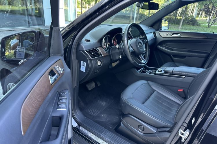 Used Mercedes-Benz GLE 2017 GLE 400 4MATIC Interior 7
