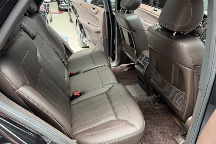 Used Mercedes-Benz GLE 2017 GLE 320 4MATIC Dynamic Model Interior 7
