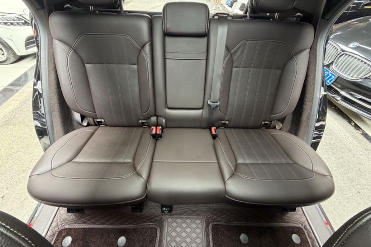 Used Mercedes-Benz GLE 2017 GLE 320 4MATIC Dynamic Model Interior 8