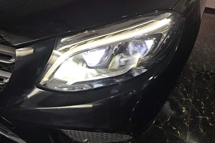 Used Mercedes-Benz GLE 2017 GLE 320 4MATIC Dynamic Model Left Front Headlight