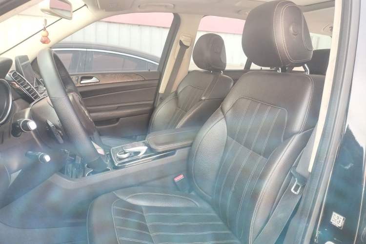 Used Mercedes-Benz GLE 2017 GLE 320 4MATIC Luxury Model Left Front Seat
