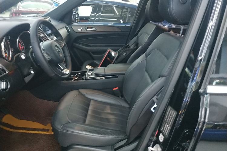 Used Mercedes-Benz GLE 2017 GLE 320 4MATIC Dynamic Model Left Front Seat