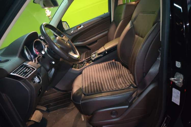 Used Mercedes-Benz GLE 2017 GLE 320 4MATIC Dynamic Model Left Front Seat