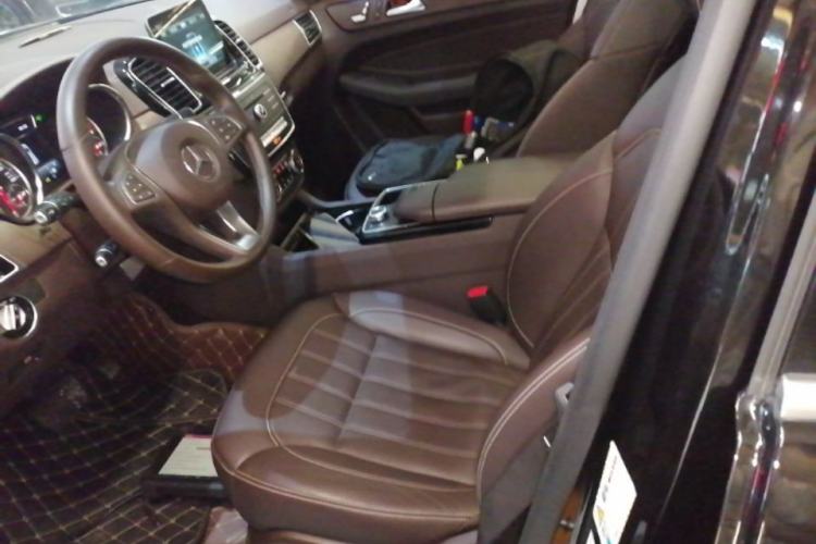 Used Mercedes-Benz GLE 2017 GLE 320 4MATIC Dynamic Model Left Front Seat