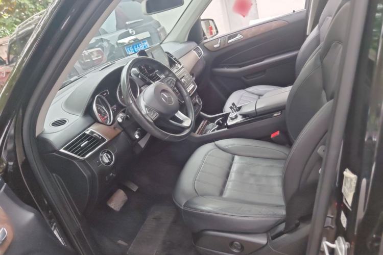 Used Mercedes-Benz GLE 2017 GLE 320 4MATIC Dynamic Model Left Front Seat