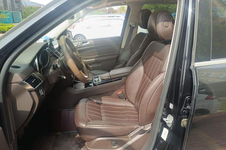 Used Mercedes-Benz GLE 2017 GLE 320 4MATIC Dynamic Model Left Front Seat