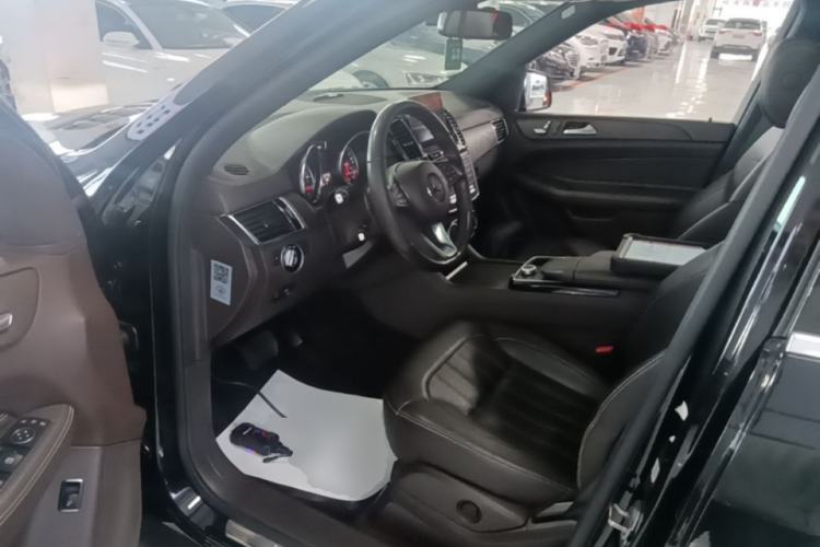 Used Mercedes-Benz GLE 2017 GLE 320 4MATIC Dynamic Model Left Front Seat