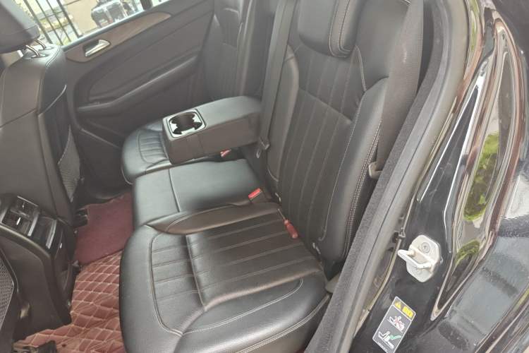 Used Mercedes-Benz GLE 2017 GLE 320 4MATIC Luxury Model Left Rear Seat