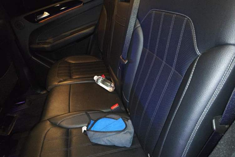 Used Mercedes-Benz GLE  Left Rear Seat
