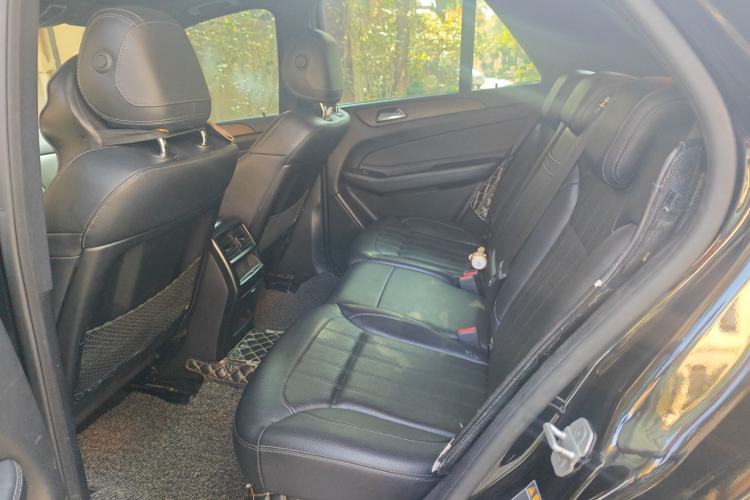 Used Mercedes-Benz GLE 2017 GLE 320 4MATIC Dynamic Model Left Rear Seat