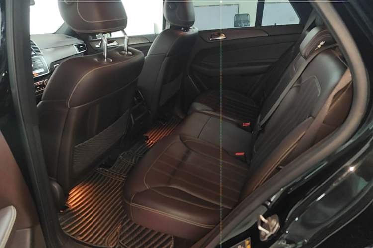 Used Mercedes-Benz GLE 2017 GLE 400 4MATIC Left Rear Seat