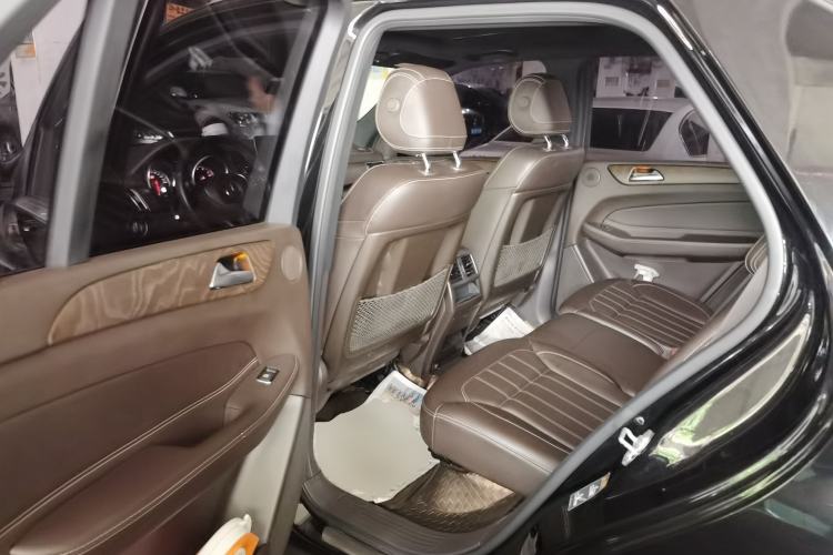 Used Mercedes-Benz GLE 2017 GLE 400 4MATIC Left Rear Seat