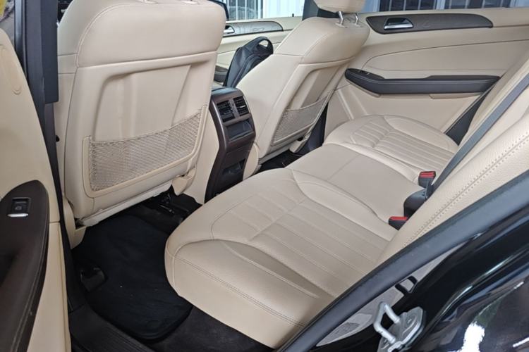 Used Mercedes-Benz GLE 2017 GLE 400 4MATIC Left Rear Seat