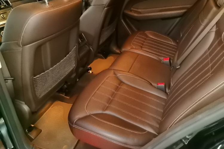 Used Mercedes-Benz GLE 2017 GLE 320 4MATIC Dynamic Model Left Rear Seat