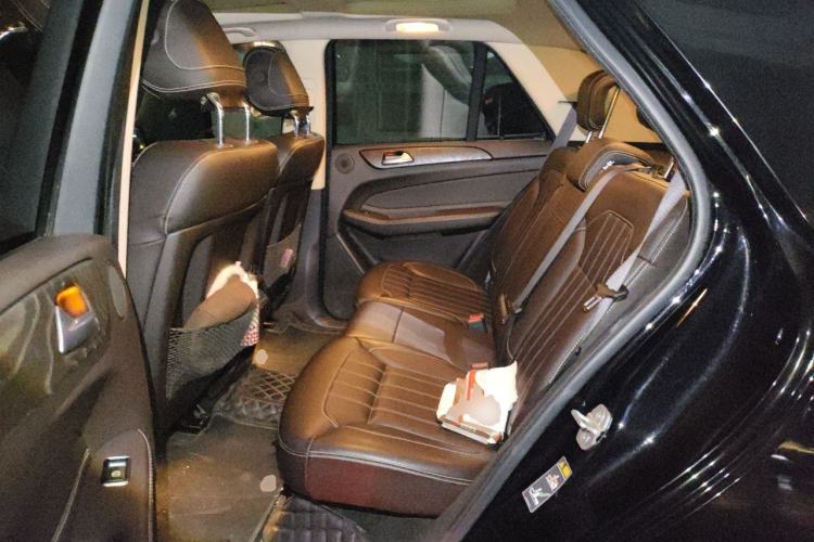Used Mercedes-Benz GLE 2017 GLE 320 4MATIC Dynamic Model Left Rear Seat