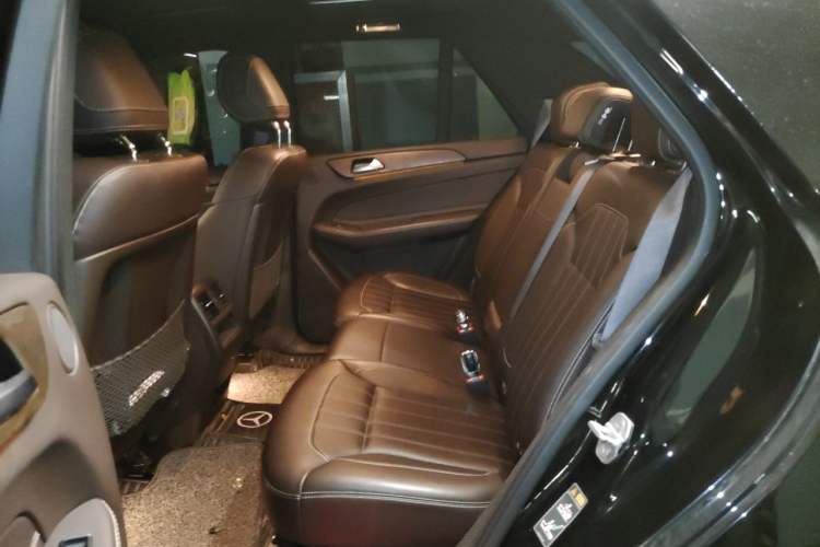 Used Mercedes-Benz GLE 2017 GLE 400 4MATIC Left Rear Seat