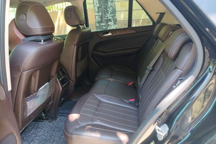 Used Mercedes-Benz GLE  Left Rear Seat