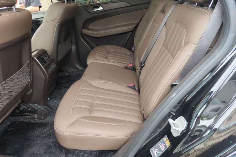 Used Mercedes-Benz GLE 2017 GLE 400 4MATIC Left Rear Seat