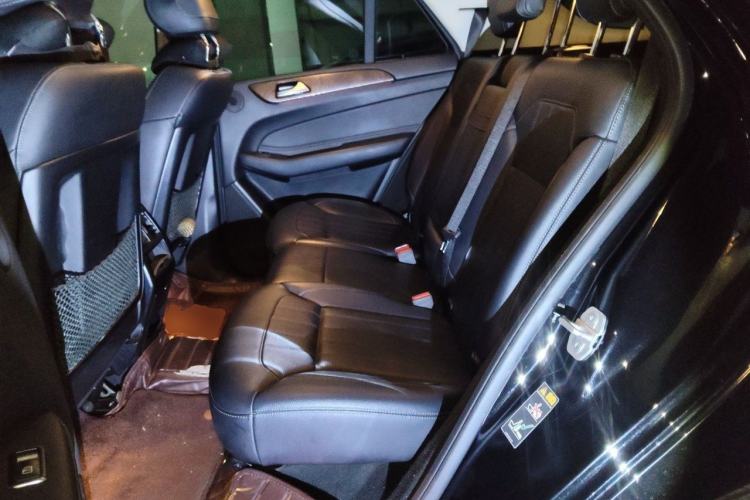 Used Mercedes-Benz GLE 2017 GLE 320 4MATIC Luxury Model Left Rear Seat