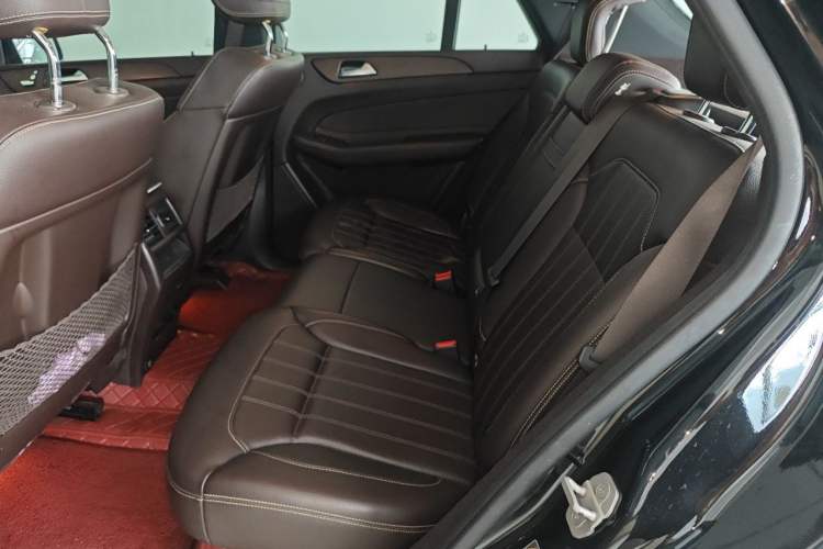 Used Mercedes-Benz GLE 2017 GLE 320 4MATIC Dynamic Model Left Rear Seat