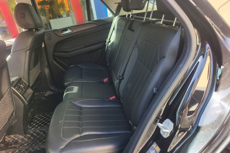 Used Mercedes-Benz GLE 2017 GLE 320 4MATIC Dynamic Model Left Rear Seat