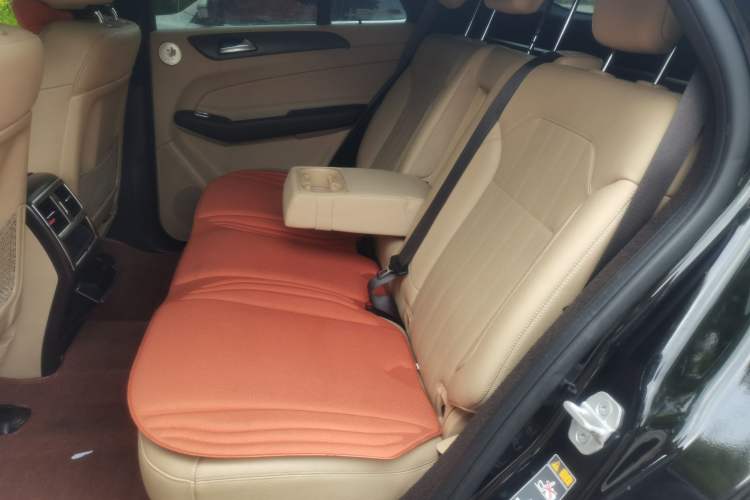Used Mercedes-Benz GLE 2017 GLE 400 4MATIC Left Rear Seat