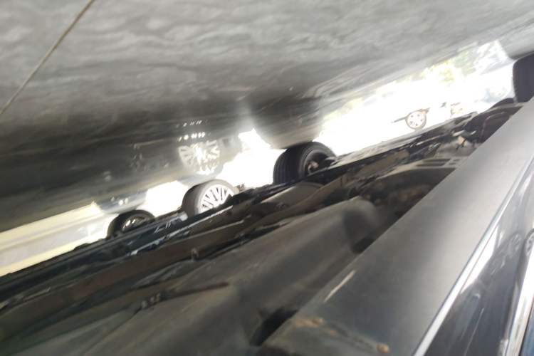 Used Mercedes-Benz GLE 2017 GLE 320 4MATIC Dynamic Model Left Side Sill