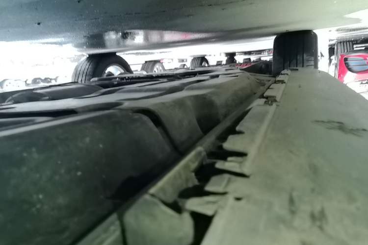 Used Mercedes-Benz GLE 2017 GLE 320 4MATIC Dynamic Model Left Side Sill