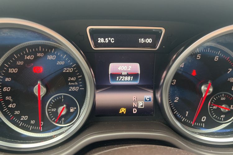 Used Mercedes-Benz GLE 2017 GLE 320 4MATIC Dynamic Model Odometer Close Up