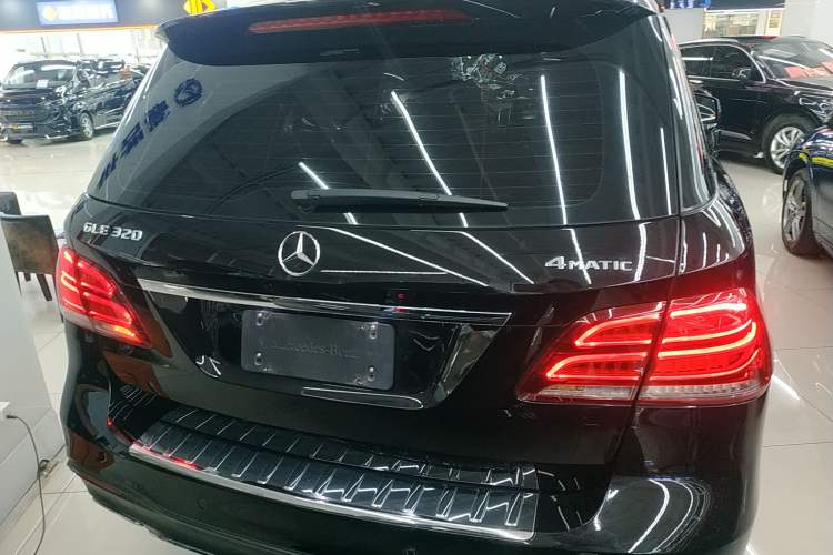 Used Mercedes-Benz GLE 2017 GLE 320 4MATIC Dynamic Model Rear
