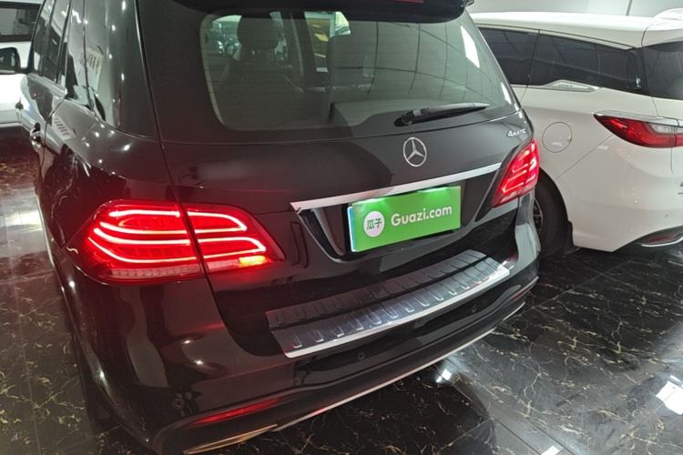 Used Mercedes-Benz GLE 2017 GLE 320 4MATIC Dynamic Model Rear