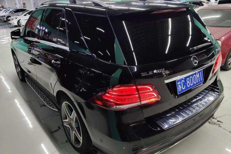 Used Mercedes-Benz GLE 2017 GLE 400 4MATIC Rear Left 45 Deg