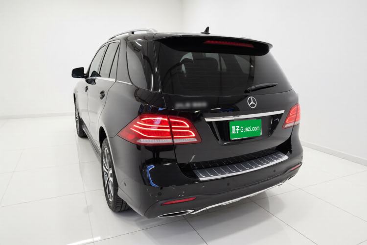 Used Mercedes-Benz GLE 2017 GLE 320 4MATIC Dynamic Model Rear Left 45 Deg