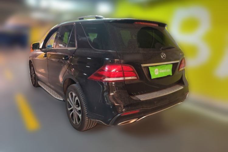 Used Mercedes-Benz GLE 2017 GLE 320 4MATIC Dynamic Model Rear Left 45 Deg