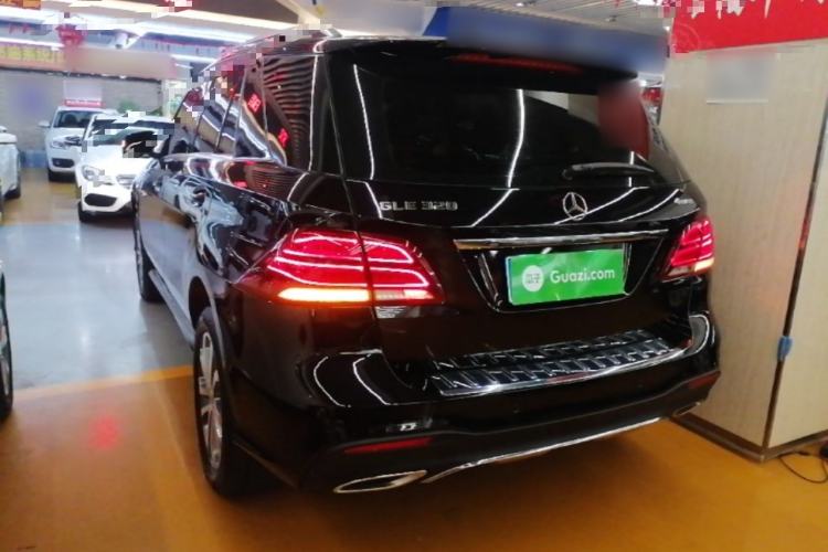 Used Mercedes-Benz GLE 2017 GLE 320 4MATIC Dynamic Model Rear Left 45 Deg
