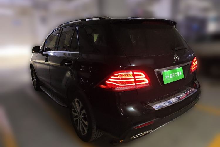 Used Mercedes-Benz GLE 2017 GLE 320 4MATIC Luxury Model Rear Left 45 Deg