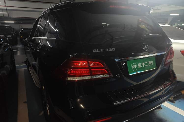 Used Mercedes-Benz GLE 2017 GLE 320 4MATIC Dynamic Model Rear Left 45 Deg