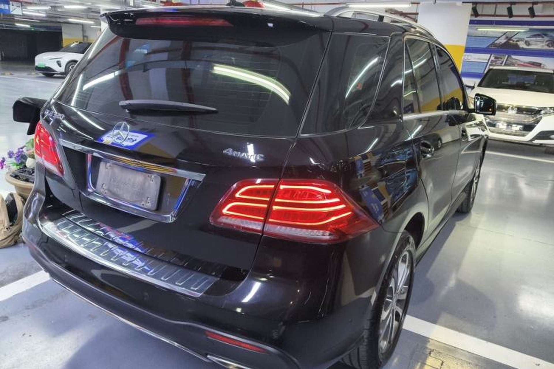 Used Mercedes-Benz GLE 2017 GLE 320 4MATIC Dynamic Model Rear Right 45 Deg