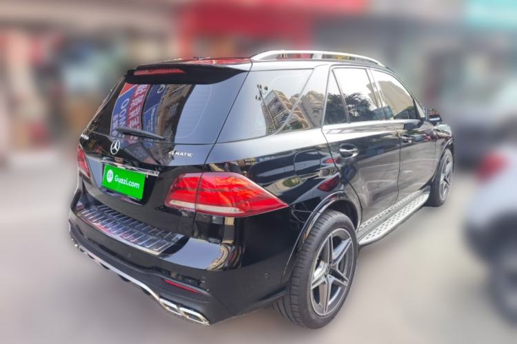 Used Mercedes-Benz GLE 2017 GLE 320 4MATIC Dynamic Model Rear Right 45 Deg