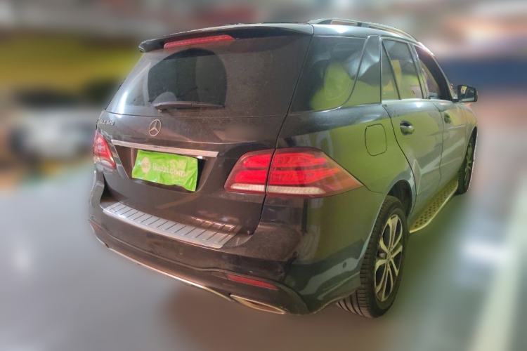 Used Mercedes-Benz GLE 2017 GLE 320 4MATIC Dynamic Model Rear Right 45 Deg