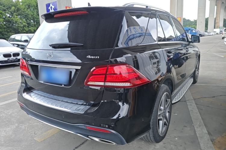 Used Mercedes-Benz GLE 2017 GLE 400 4MATIC Rear Right 45 Deg