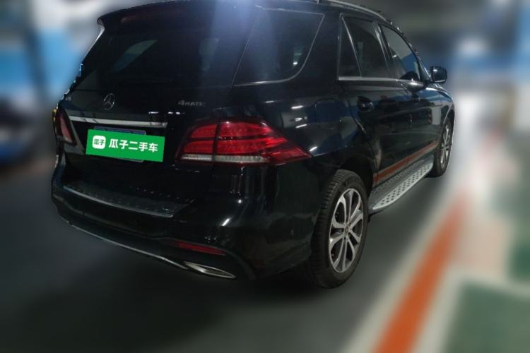Used Mercedes-Benz GLE 2017 GLE 320 4MATIC Dynamic Model Rear Right 45 Deg