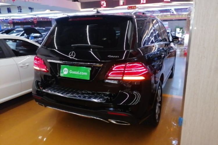 Used Mercedes-Benz GLE 2017 GLE 320 4MATIC Dynamic Model Rear Right 45 Deg