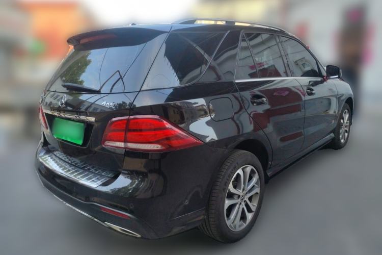Used Mercedes-Benz GLE 2017 GLE 320 4MATIC Dynamic Model Rear Right 45 Deg